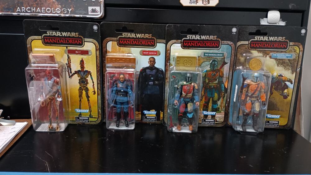The Mandalorian Credit Collection Bundle IG-11; Moff, Greef, 2x Mandos Lot Card